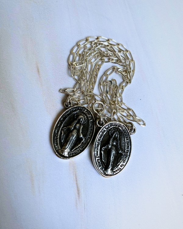 COLLAR TIPO ESCAPULARIO MEDALLA MILAGROSA PLATA .925 - Image 2